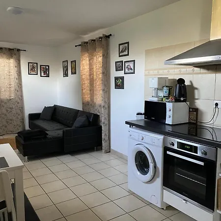 Apartment Agreable Rez De Jardin Avec Piscine Et Jacuzzi *